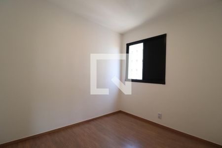 Quarto 1 de apartamento para alugar com 2 quartos, 56m² em Shopping Park, Uberlândia