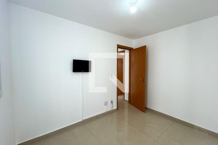 Quarto 2 de apartamento para alugar com 2 quartos, 43m² em Jardim Íris, São Paulo