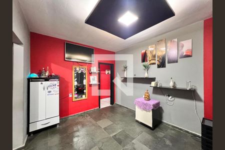 Sala de TV de casa à venda com 5 quartos, 270m² em Jardim Nova Europa, Campinas