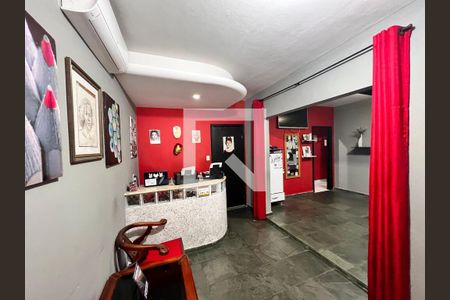 Sala de Estar de casa à venda com 5 quartos, 270m² em Jardim Nova Europa, Campinas