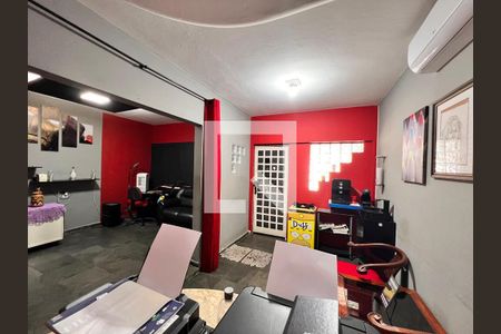 Sala de Estar de casa à venda com 5 quartos, 270m² em Jardim Nova Europa, Campinas