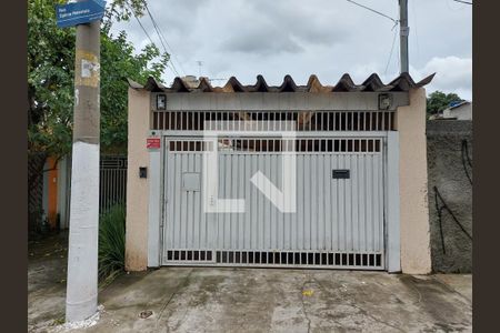 Fachada de casa à venda com 3 quartos, 150m² em Interlagos, São Paulo