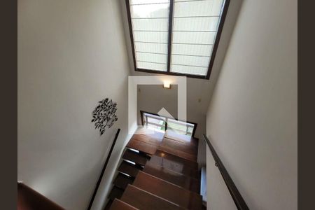 Casa à venda com 5 quartos, 205m² em Serra Grande, Niterói