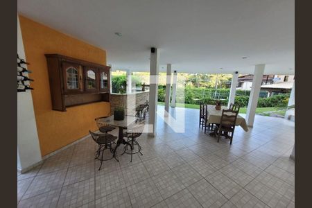 Casa à venda com 5 quartos, 205m² em Serra Grande, Niterói