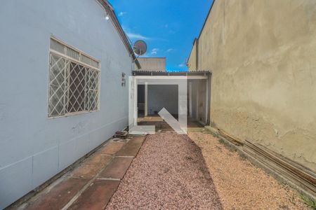 Garagem de casa à venda com 2 quartos, 64m² em Passo das Pedras, Porto Alegre