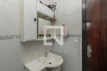 Banheiro  de casa à venda com 2 quartos, 76m² em Jardim Gonzaga, São Paulo