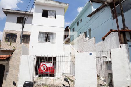 Fachada de casa à venda com 4 quartos, 100m² em Vila Harmonia, Guarulhos