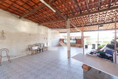 Varanda Externa de casa à venda com 5 quartos, 250m² em Vila Nhocuné, São Paulo