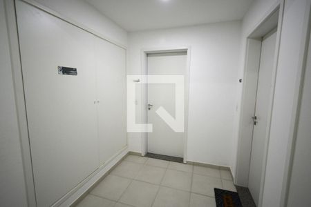 Hall de entrada de apartamento à venda com 2 quartos, 42m² em Socorro, São Paulo