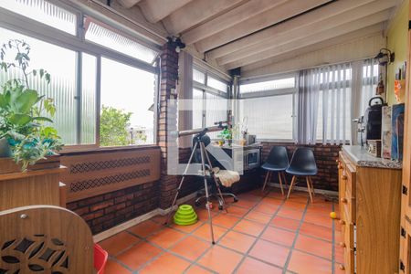 Varanda de casa à venda com 2 quartos, 209m² em Partenon, Porto Alegre