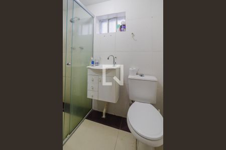 Banheiro de Serviço de casa à venda com 2 quartos, 209m² em Partenon, Porto Alegre