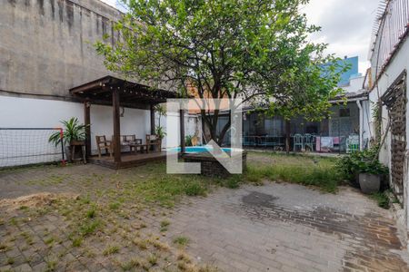 Quintal de casa à venda com 2 quartos, 209m² em Partenon, Porto Alegre