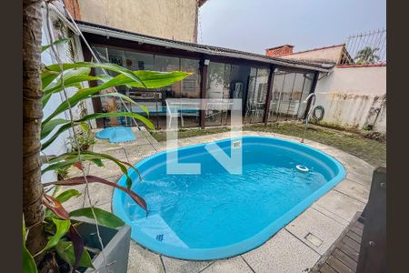 Quintal de casa à venda com 2 quartos, 209m² em Partenon, Porto Alegre