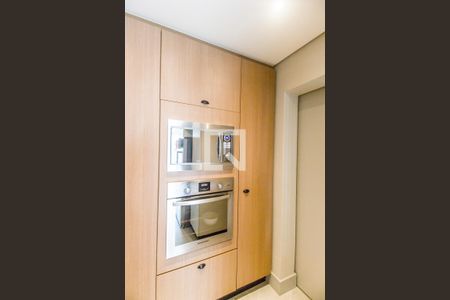 Detalhe da cozinha de apartamento à venda com 3 quartos, 168m² em Centro Empresarial Tamboré, Santana de Parnaíba