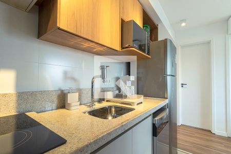 Cozinha de apartamento para alugar com 2 quartos, 40m² em Indianópolis, São Paulo
