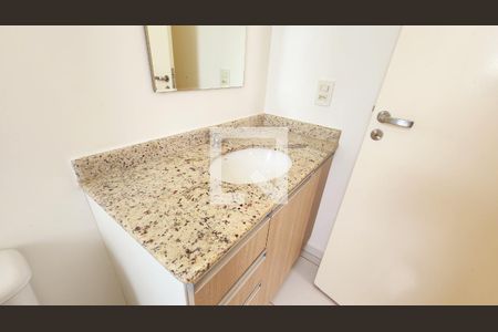 Apartamento à venda com 78m², 2 quartos e 2 vagasBanheiro da Suíte