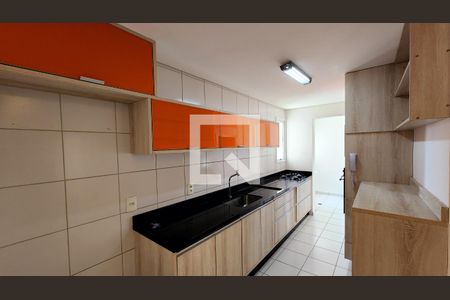 Apartamento à venda com 78m², 2 quartos e 2 vagasCozinha e Área de Serviço