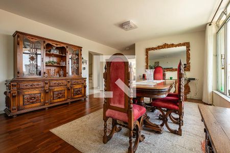 Sala de casa à venda com 4 quartos, 526m² em Vila Ida, São Paulo