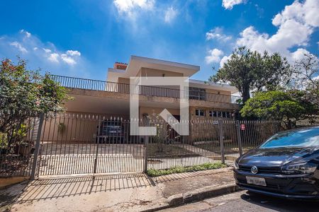 Fachada de casa à venda com 4 quartos, 526m² em Vila Ida, São Paulo