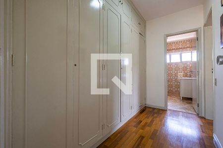 Suíte de casa à venda com 4 quartos, 526m² em Vila Ida, São Paulo