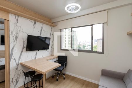 Sala/ Cozinha de apartamento para alugar com 1 quarto, 27m² em Chácara Santo Antônio (zona Sul), São Paulo