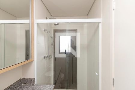 Banheiro da Suíte de apartamento para alugar com 1 quarto, 27m² em Chácara Santo Antônio (zona Sul), São Paulo
