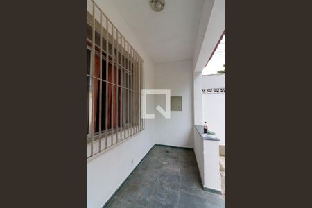 Varanda de casa à venda com 3 quartos, 150m² em Jardim Sulacap, Rio de Janeiro