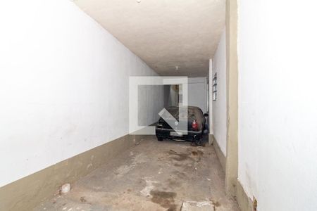 Garagem de casa à venda com 3 quartos, 150m² em Jardim Sulacap, Rio de Janeiro