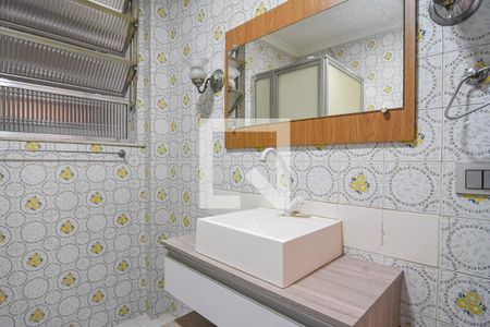 Banheiro de apartamento para alugar com 2 quartos, 82m² em Icaraí, Niterói