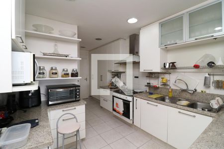 Cozinha de casa à venda com 5 quartos, 333m² em Jardim Guanabara, Rio de Janeiro