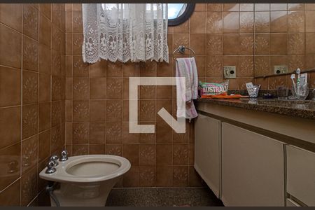 banheiro na 4 de apartamento à venda com 3 quartos, 196m² em Aclimação, São Paulo