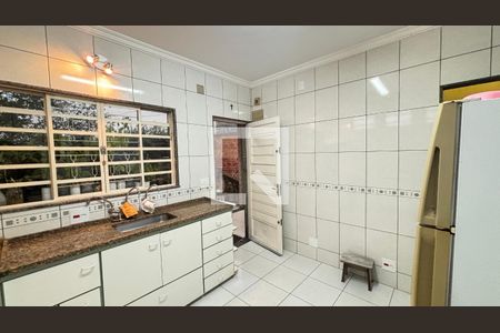 Cozinha de casa à venda com 2 quartos, 160m² em Vila Príncipe de Gales, Santo André