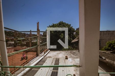 Vista de casa à venda com 3 quartos, 150m² em Nonoai, Porto Alegre