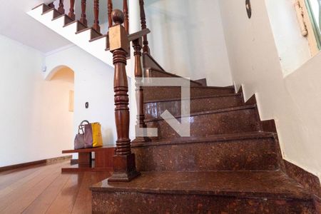 Escada de casa à venda com 3 quartos, 190m² em Cidade Patriarca, São Paulo