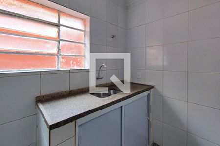 Sala - Cozinha de casa para alugar com 2 quartos, 42m² em Vila Santana, Campinas
