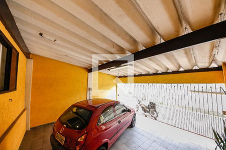 Garagem de casa à venda com 2 quartos, 115m² em Vila Olinda, São Paulo