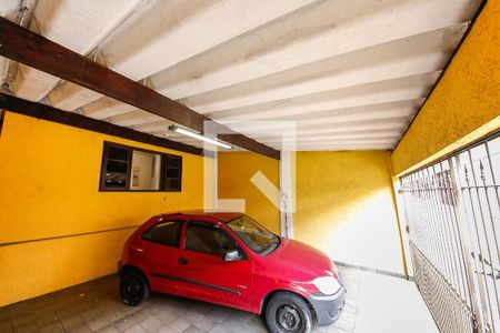 Garagem de casa à venda com 2 quartos, 115m² em Vila Olinda, São Paulo