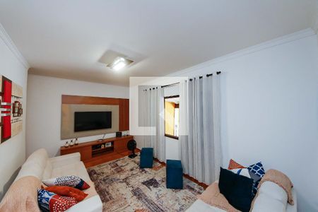 Sala de casa à venda com 2 quartos, 115m² em Vila Olinda, São Paulo
