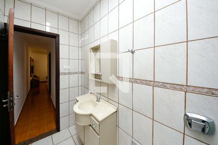 Banheiro de casa à venda com 2 quartos, 115m² em Vila Olinda, São Paulo