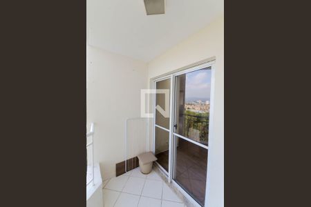 Varanda da Sala de apartamento à venda com 2 quartos, 50m² em Vila Endres, Guarulhos