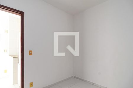 Quarto 2 de casa para alugar com 2 quartos, 50m² em Santa Rosa, Niterói