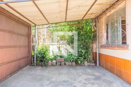 Garagem de casa à venda com 3 quartos, 150m² em São José, Porto Alegre