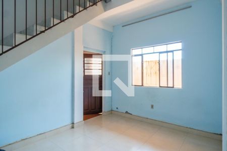 Sala de casa à venda com 3 quartos, 150m² em São José, Porto Alegre