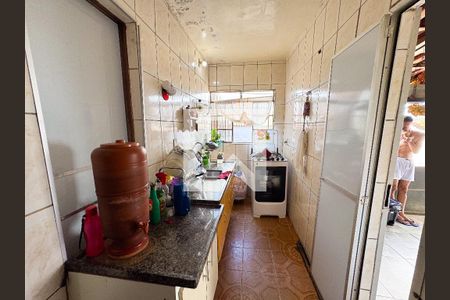 Cozinha de casa à venda com 4 quartos, 360m² em Santa Helena, Belo Horizonte