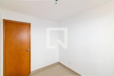 Quarto 1 de apartamento para alugar com 2 quartos, 42m² em Inhoaíba, Rio de Janeiro