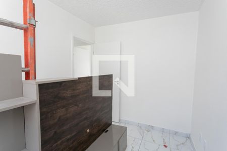 Quarto 2 de apartamento para alugar com 2 quartos, 48m² em Rubem Berta, Porto Alegre