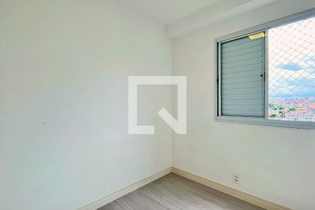 Quarto 2 de apartamento para alugar com 2 quartos, 43m² em Jardim Cocaia, Guarulhos