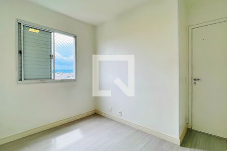 Quarto 1 de apartamento para alugar com 2 quartos, 43m² em Jardim Cocaia, Guarulhos