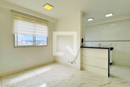 Sala de apartamento para alugar com 2 quartos, 43m² em Jardim Cocaia, Guarulhos