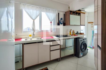 Cozinha de apartamento para alugar com 2 quartos, 72m² em Vila Caiçara, Praia Grande